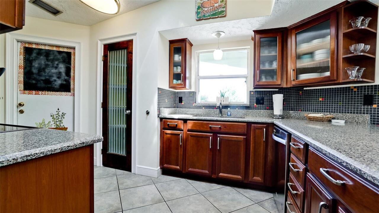 Listing Photo 25