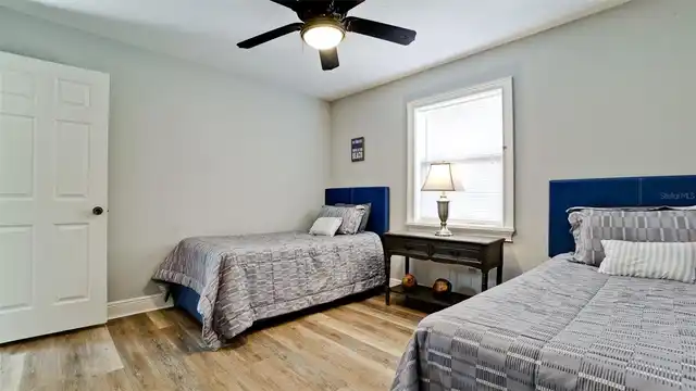 Listing Photo 18