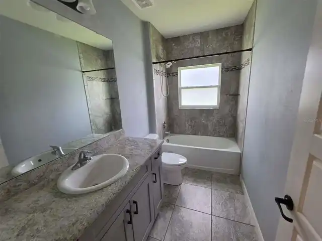 Listing Photo 11