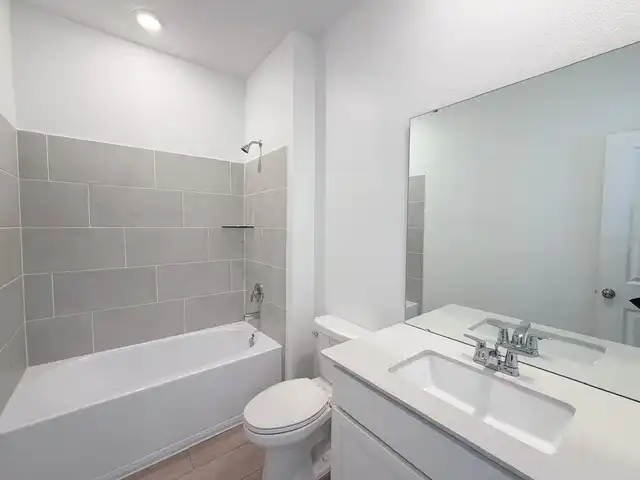 Listing Photo 14