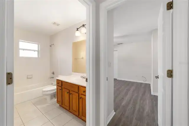 Listing Photo 11