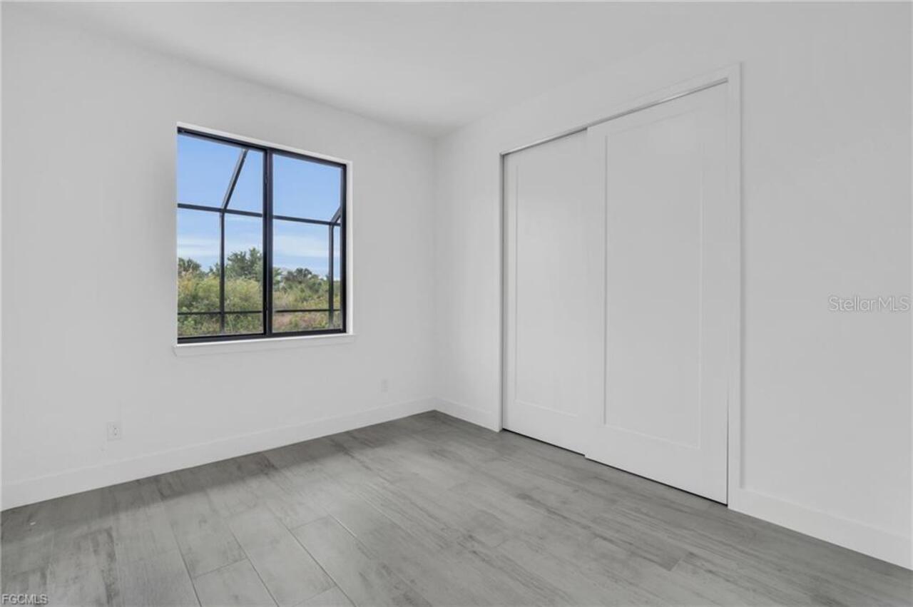 Listing Photo 17