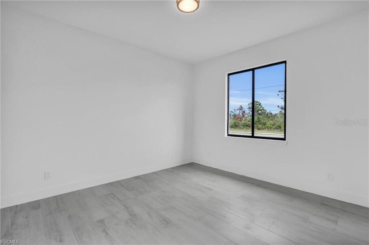 Listing Photo 20