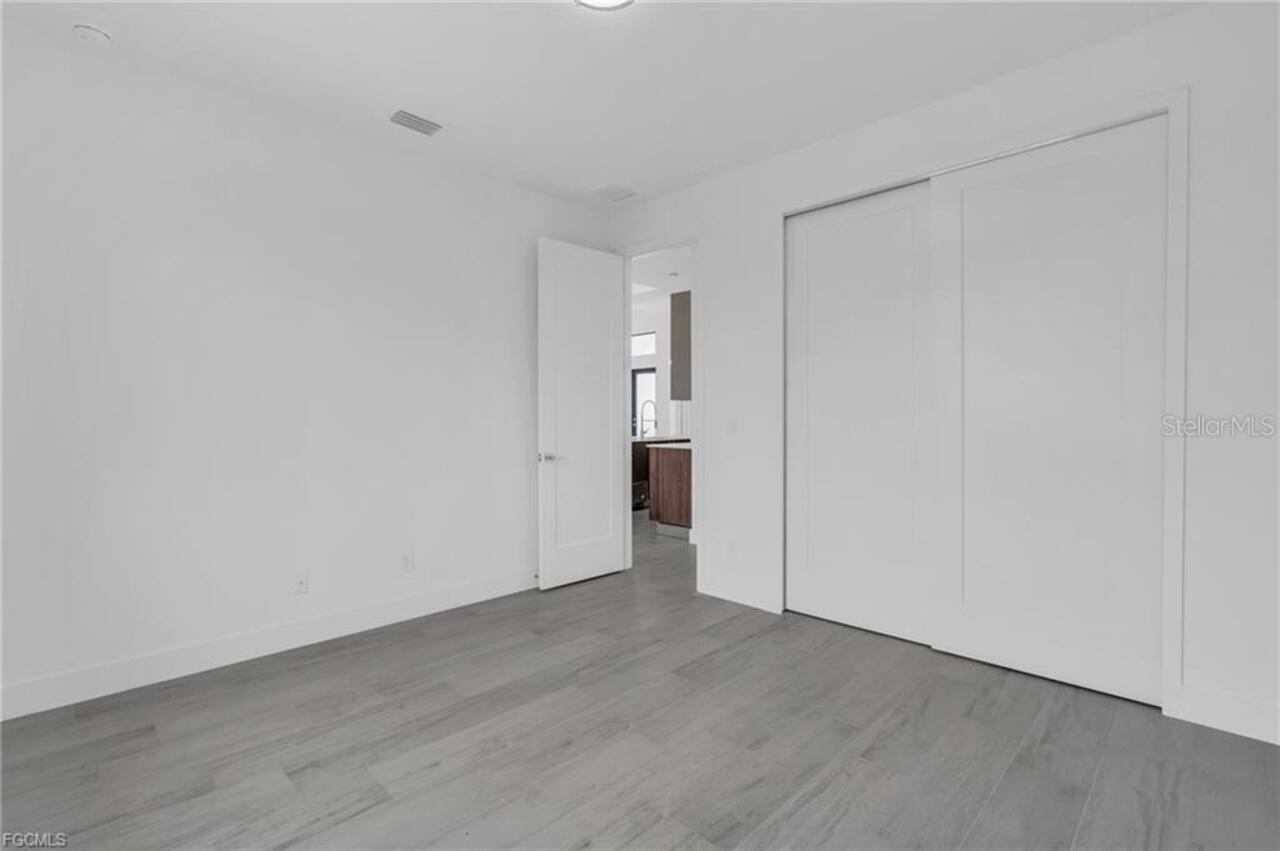 Listing Photo 24