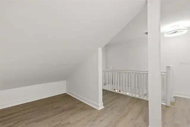 Listing Photo 25