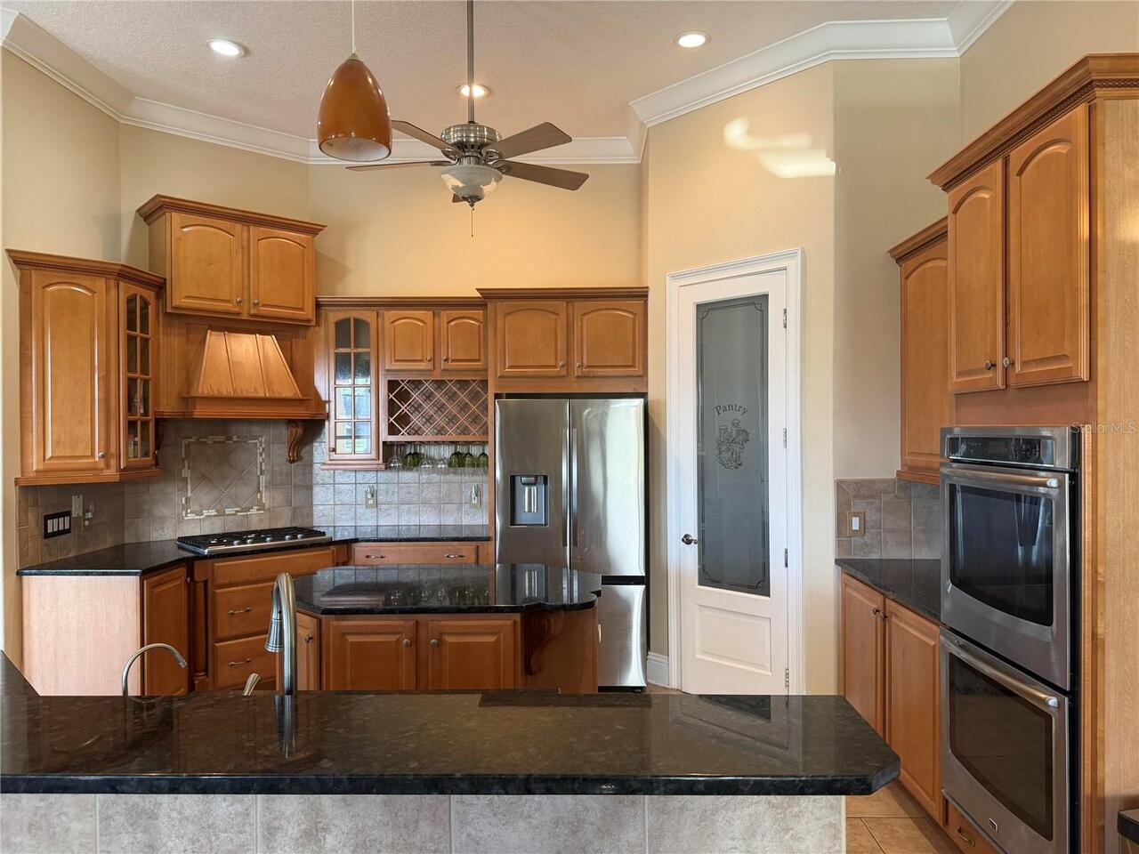 Listing Photo 11