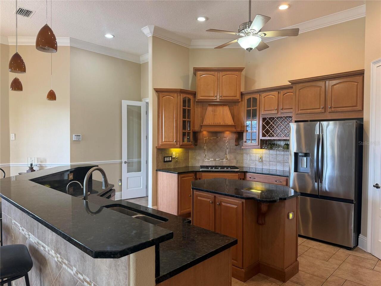 Listing Photo 18