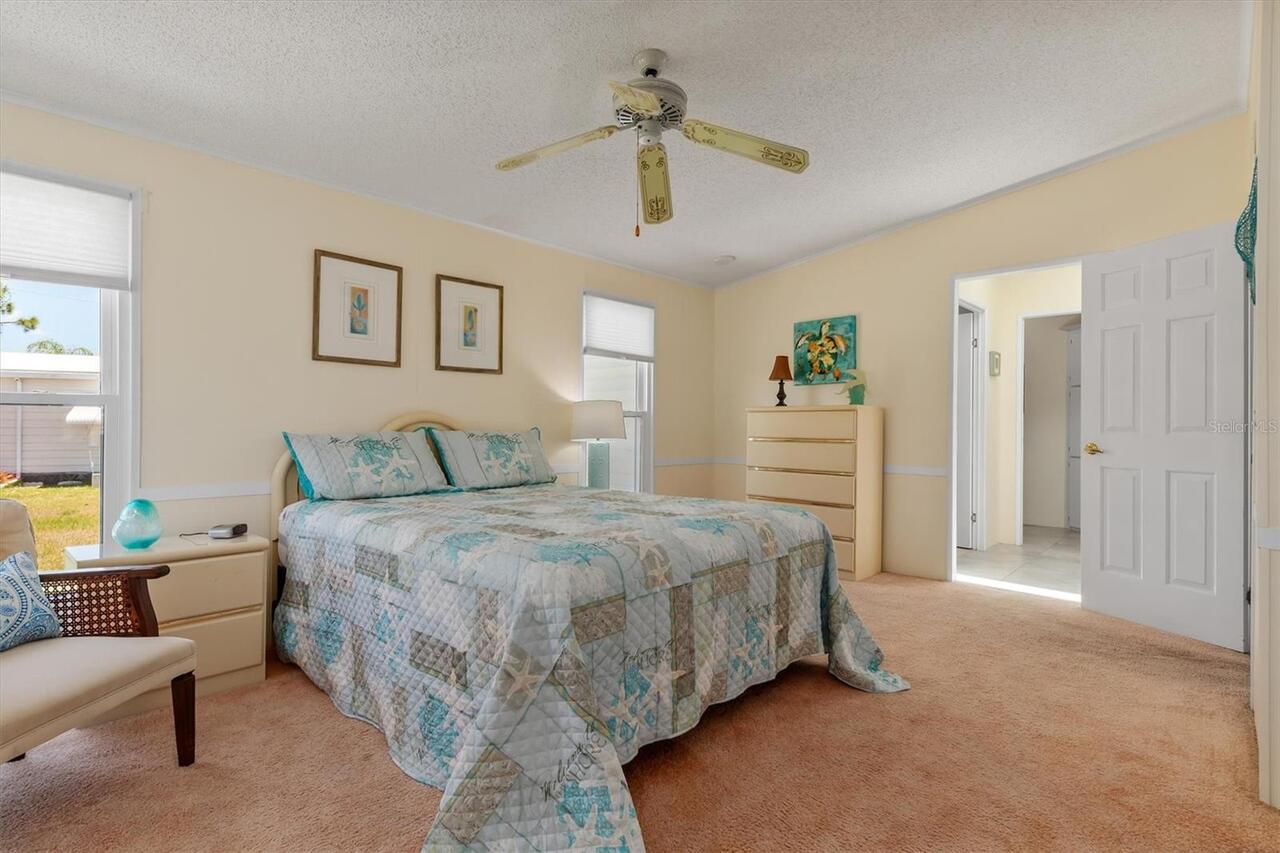 Listing Photo 12
