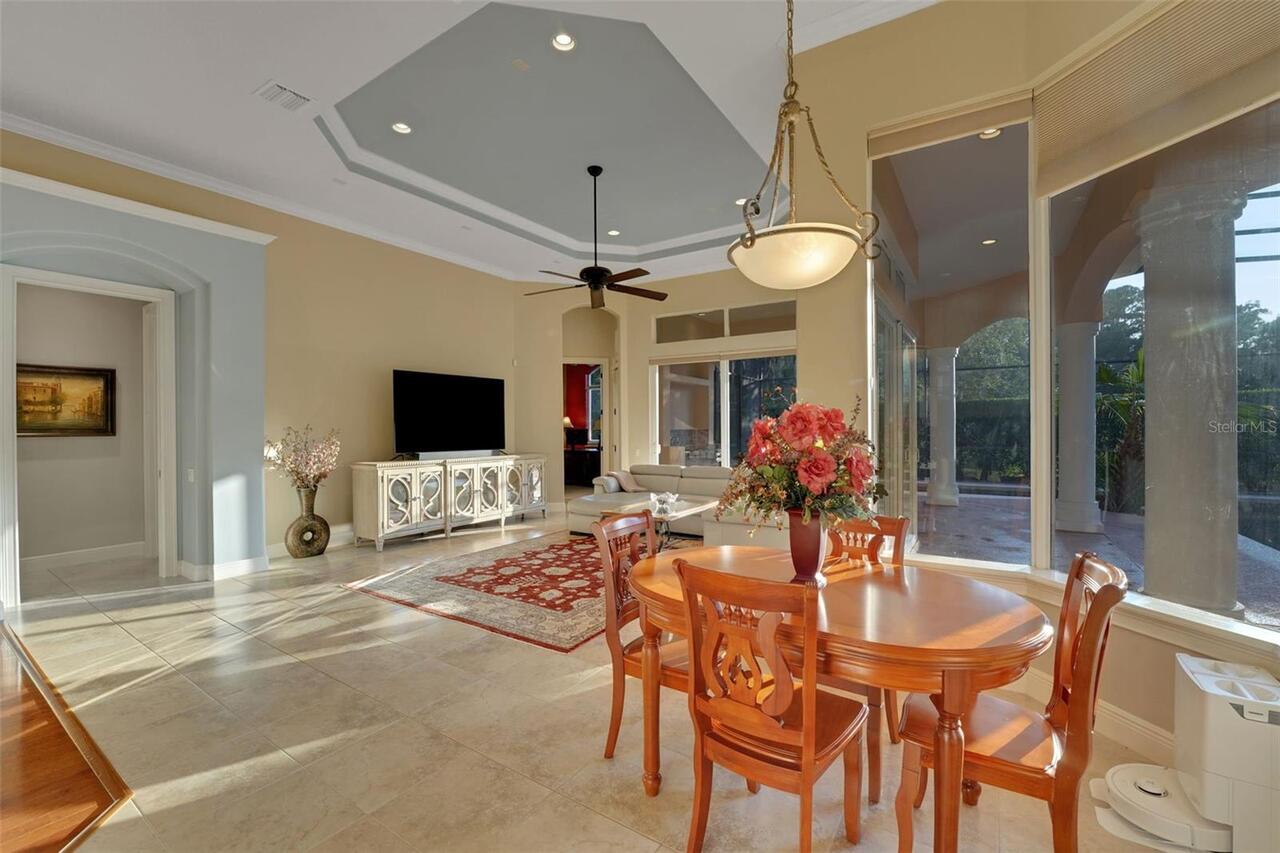 Listing Photo 14
