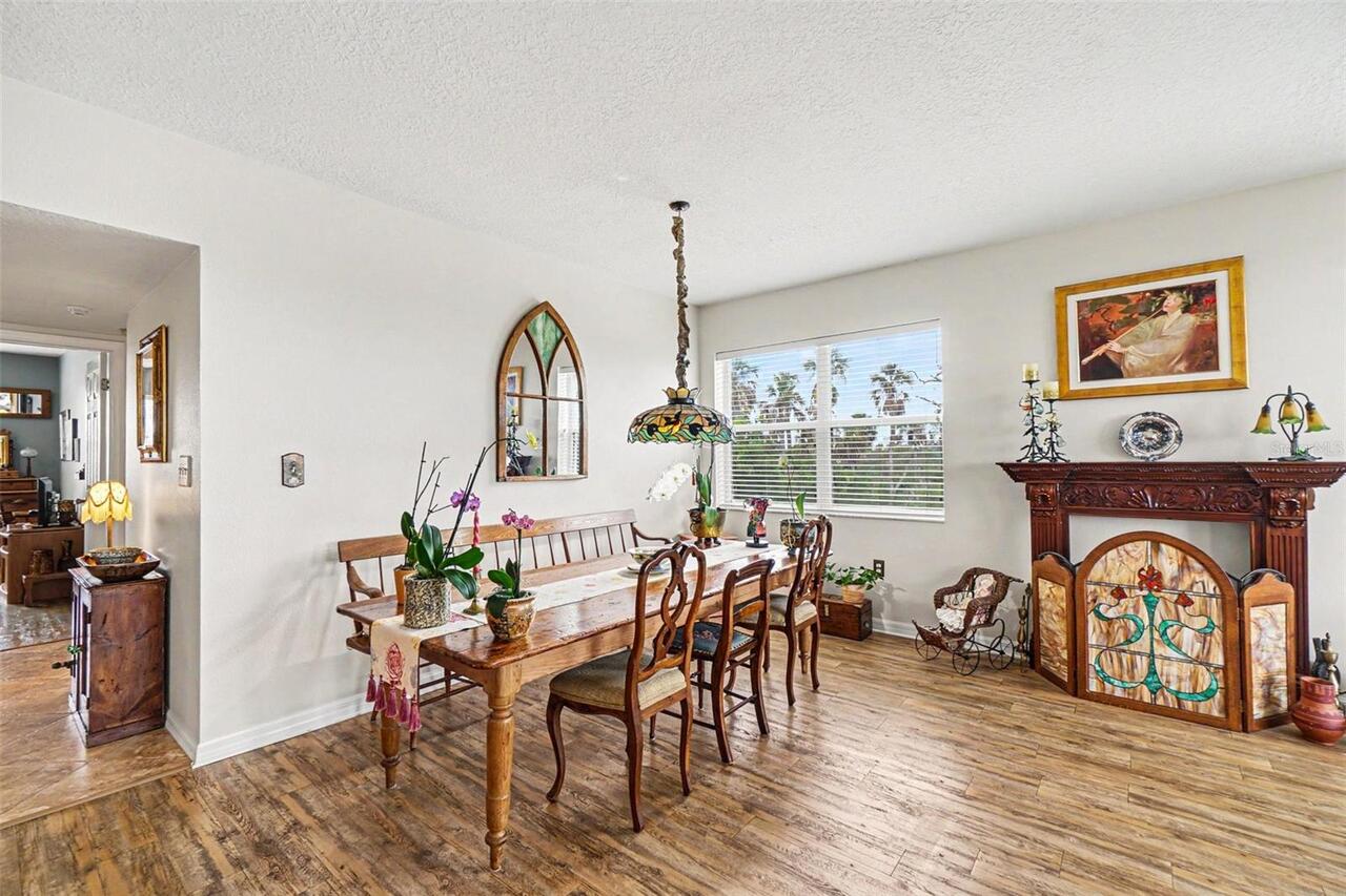 Listing Photo 8