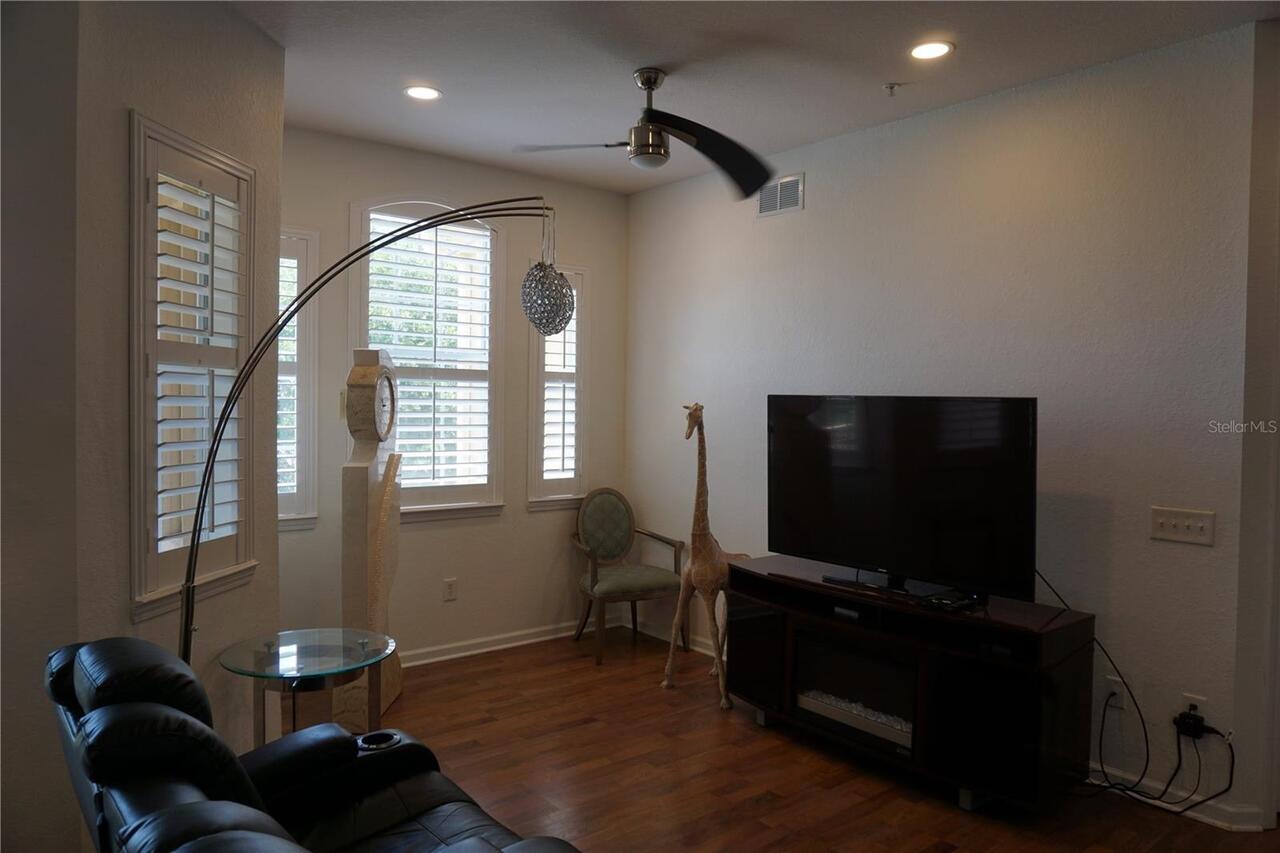 Listing Photo 9