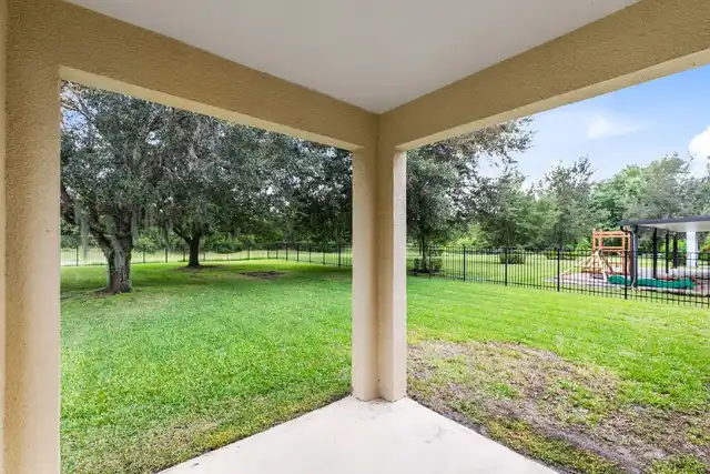 Listing Photo 16