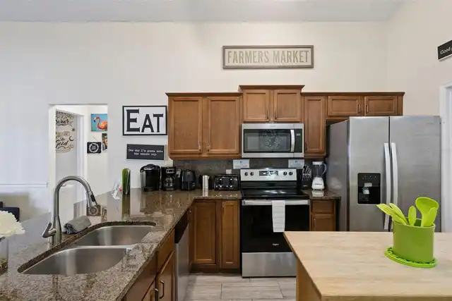 Listing Photo 18