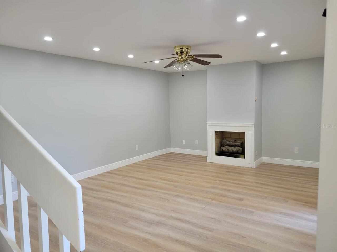 Listing Photo 8