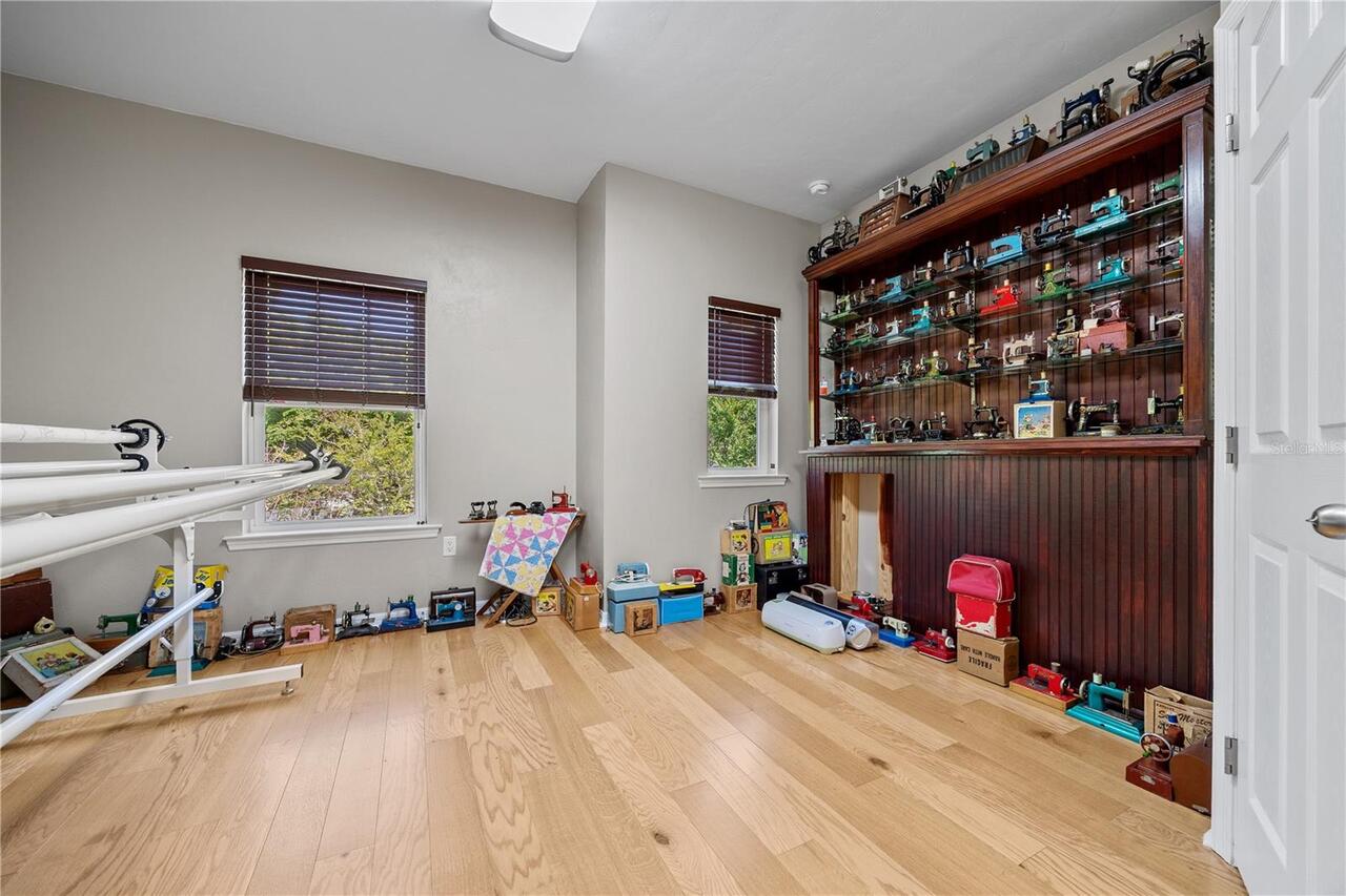 Listing Photo 23