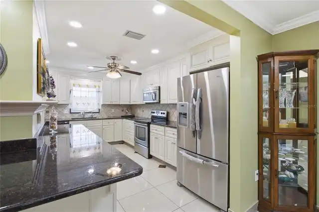 Listing Photo 7