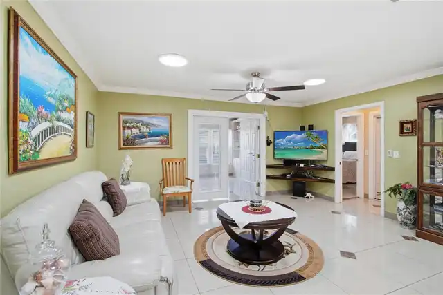 Listing Photo 14