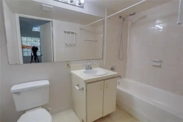 Listing Photo 12
