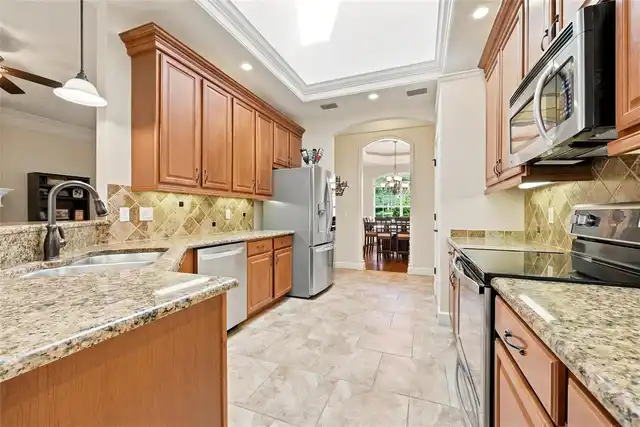 Listing Photo 7