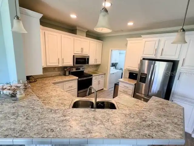 Listing Photo 11