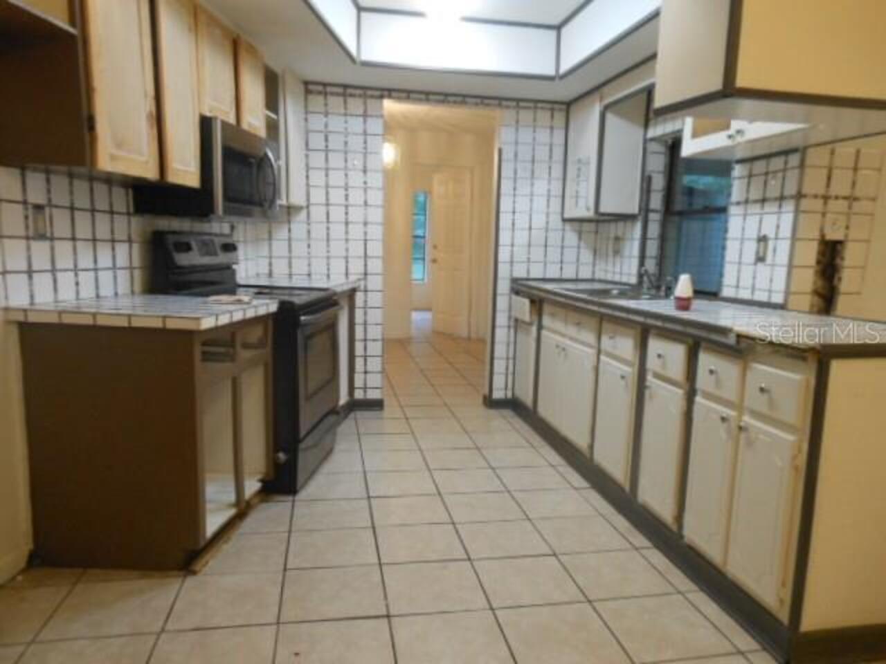 Listing Photo 9