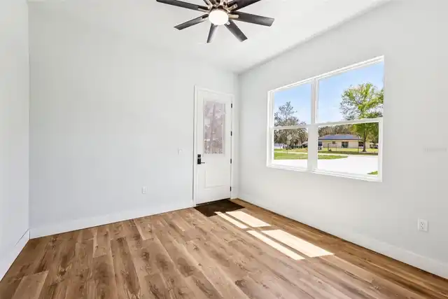 Listing Photo 27