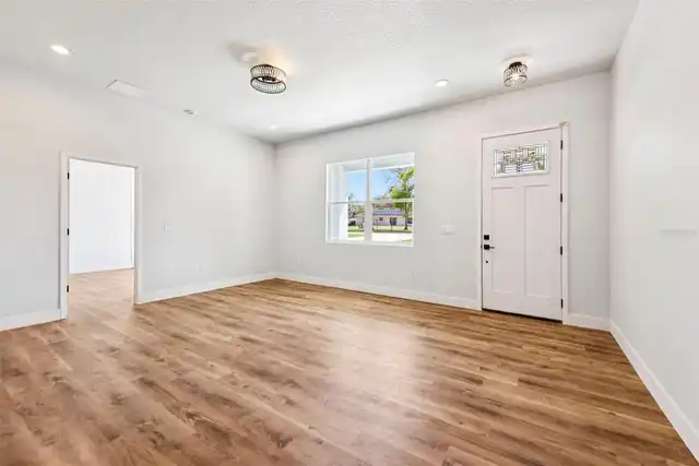 Listing Photo 34