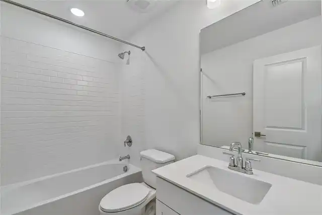 Listing Photo 23