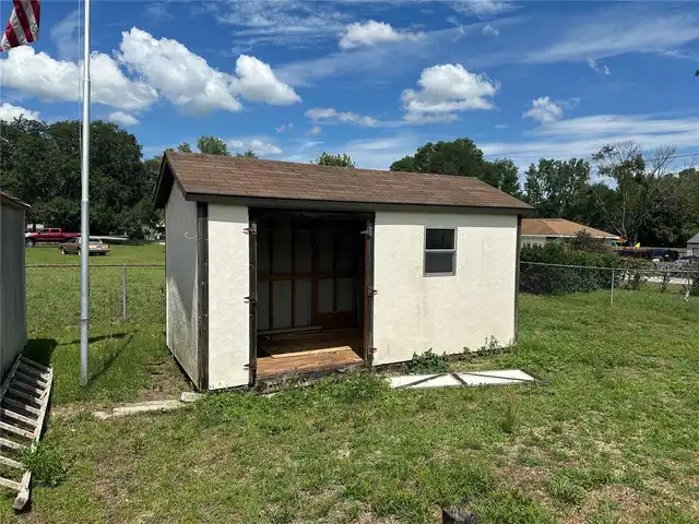 Listing Photo 15