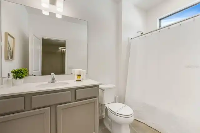 Listing Photo 16