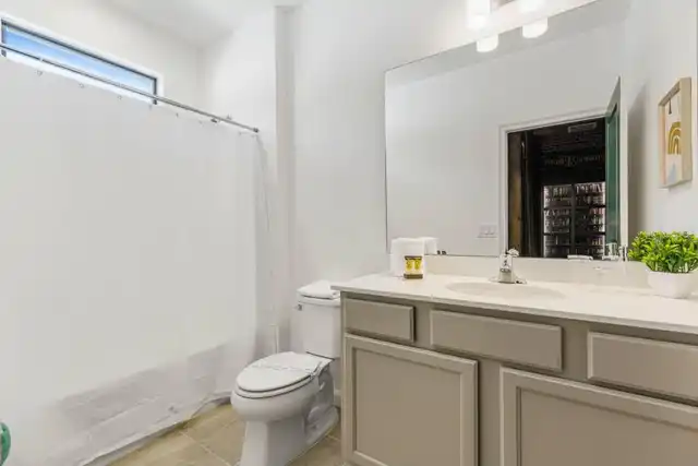 Listing Photo 24