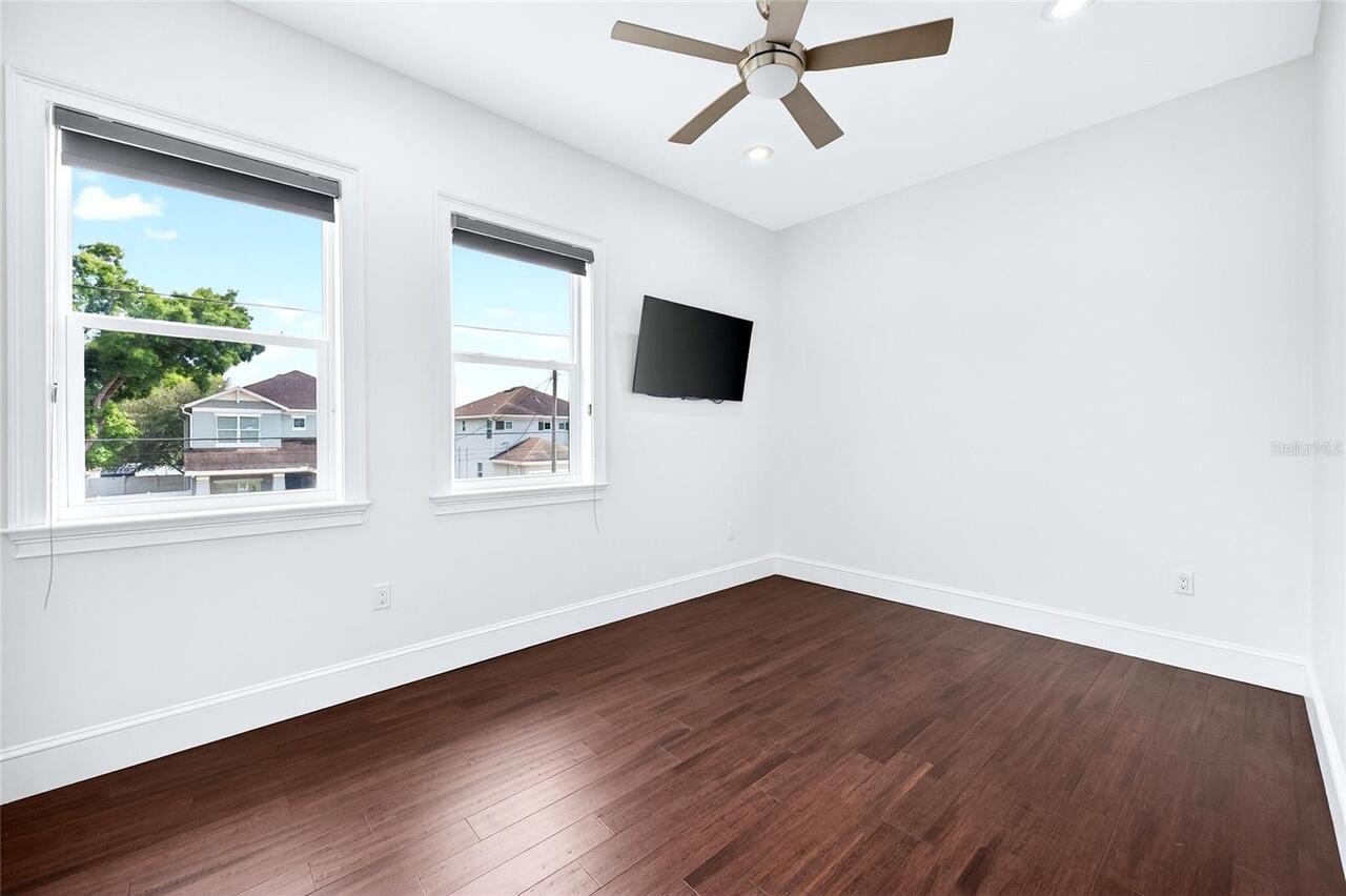 Listing Photo 37
