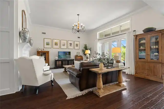 Listing Photo 17