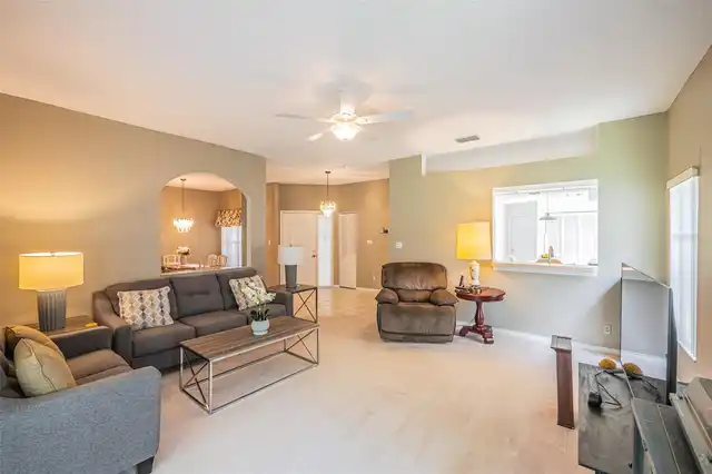 Listing Photo 15