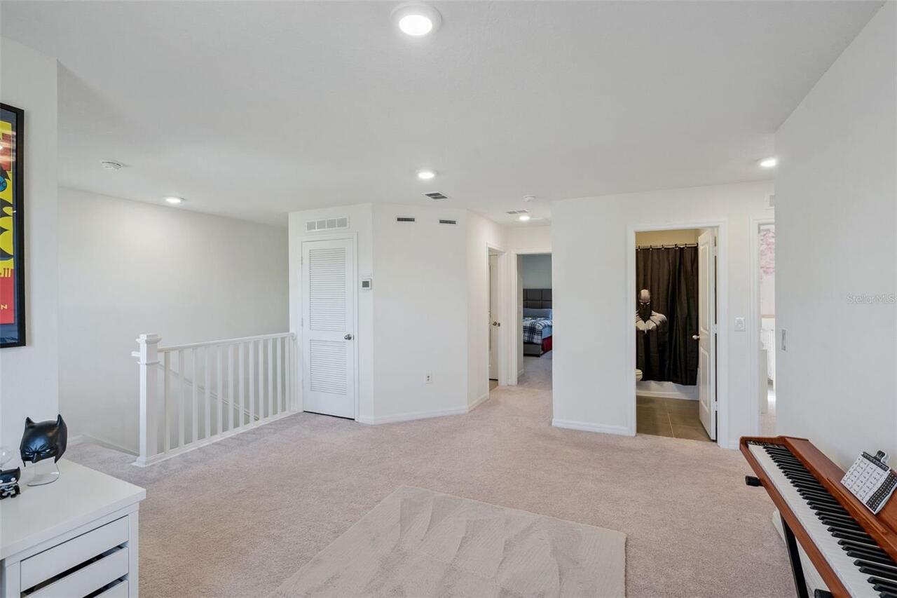 Listing Photo 17