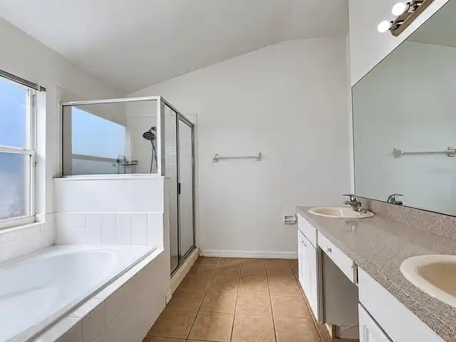 Listing Photo 22