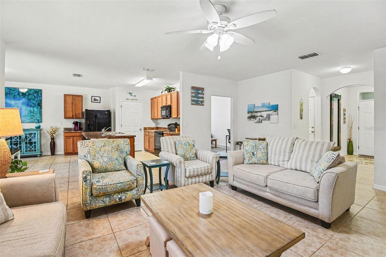 Listing Photo 9