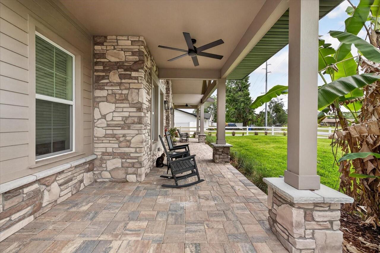 Listing Photo 8
