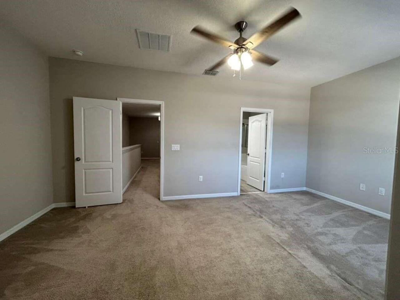 Listing Photo 12