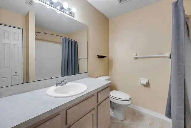 Listing Photo 11