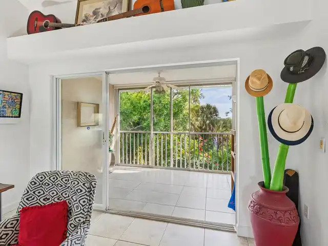 Listing Photo 17