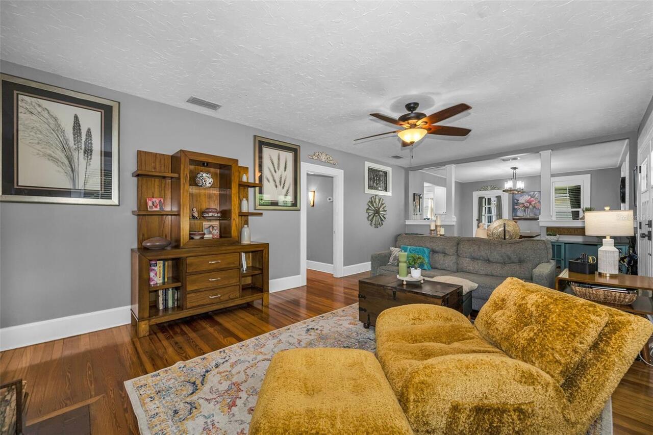 Listing Photo 11