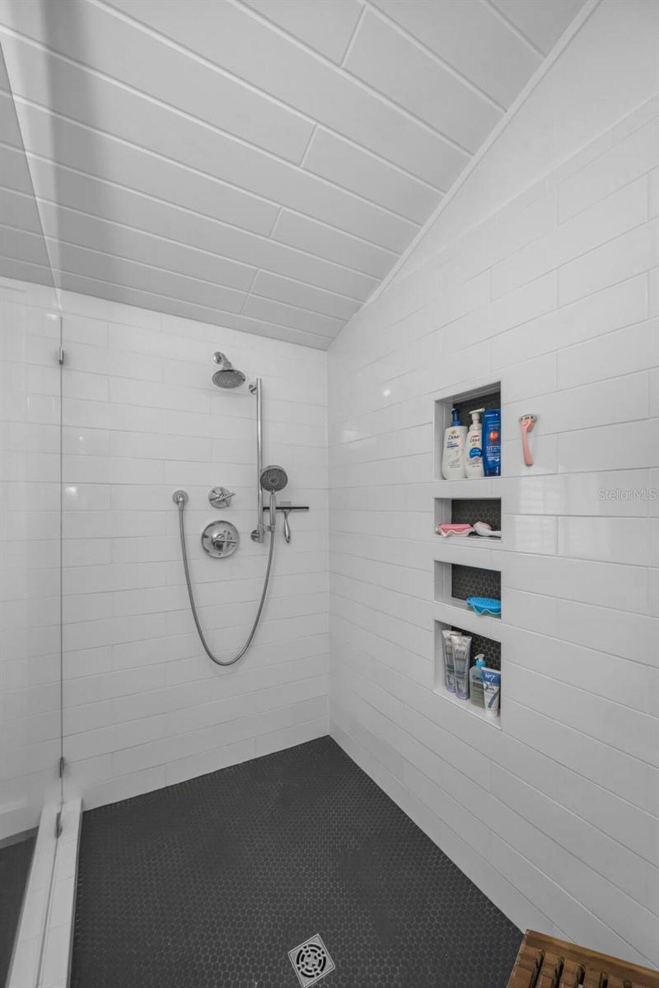 Listing Photo 25