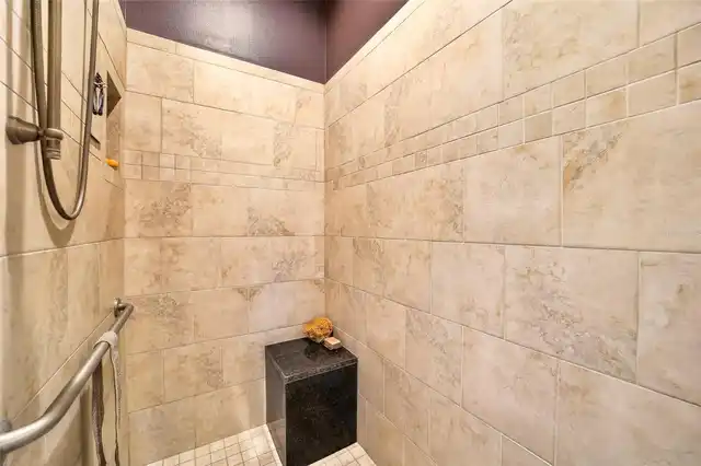 Listing Photo 35