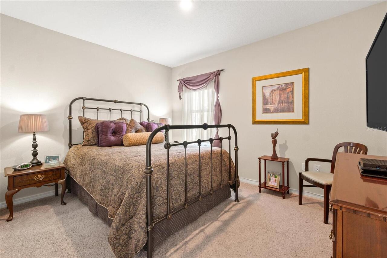 Listing Photo 18