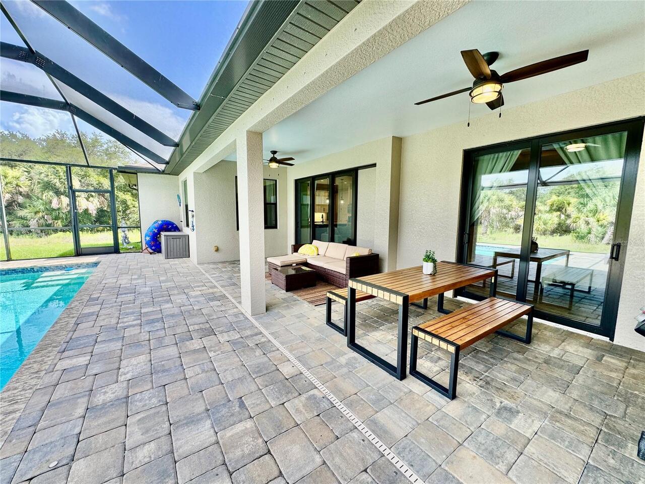 Listing Photo 10