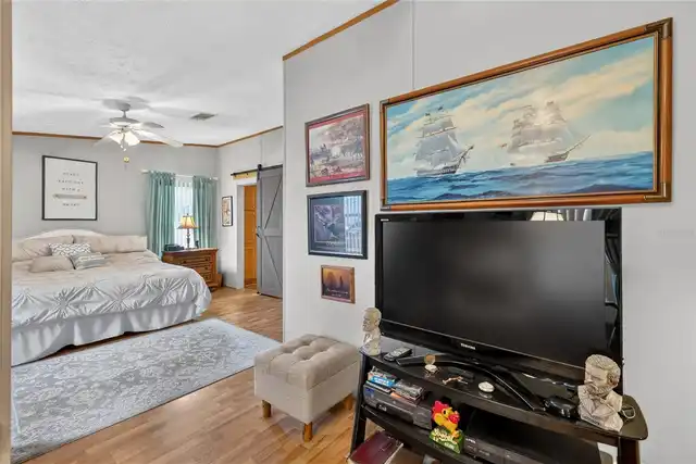 Listing Photo 23