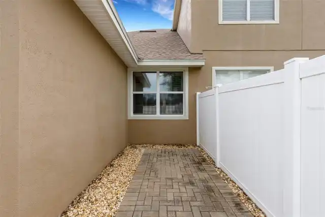 Listing Photo 15