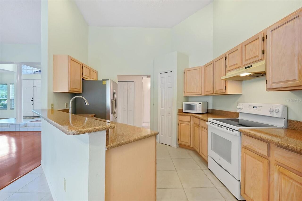 Listing Photo 8