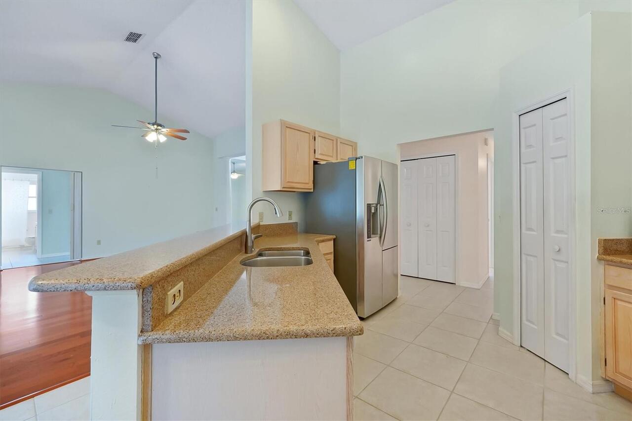 Listing Photo 9